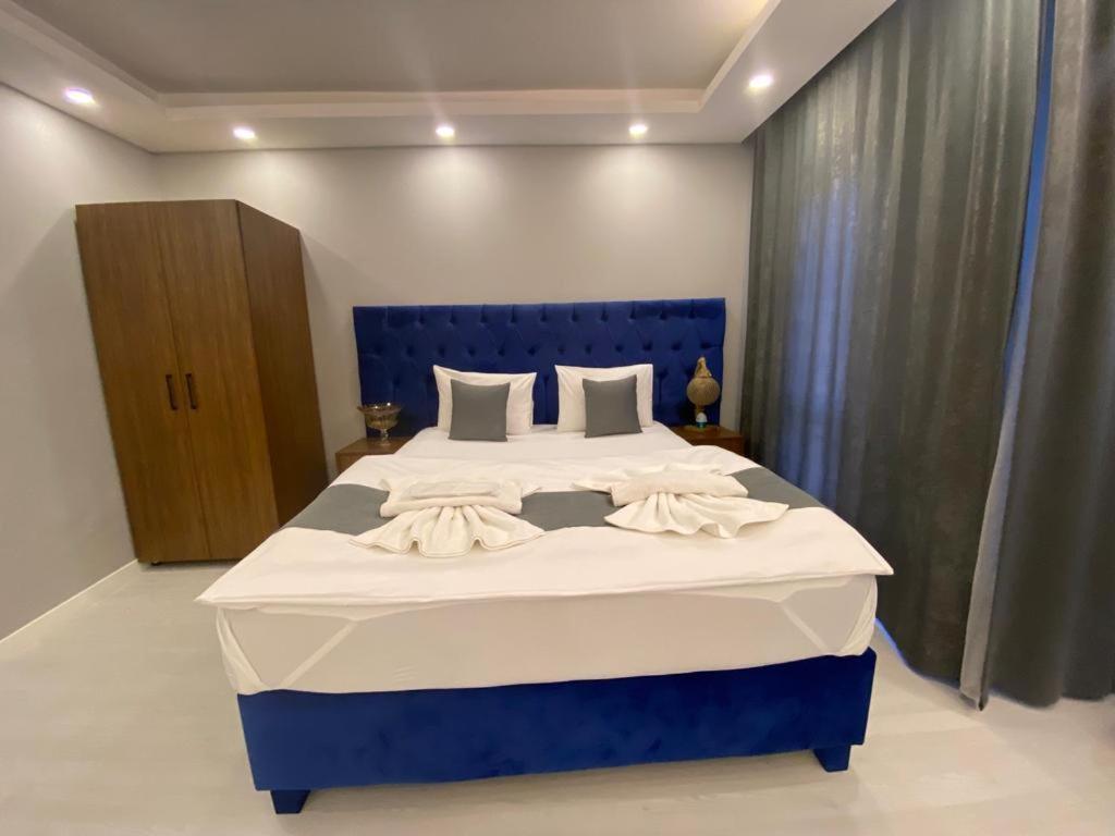 Big Peace Suites & Hotel อิสตันบูล ภายนอก รูปภาพ